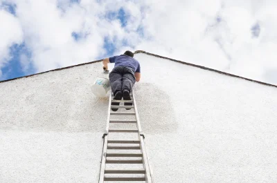 Peinture extérieure à Mayres — façades et ravalement